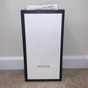 Size 7 women’s Gucci shoe box